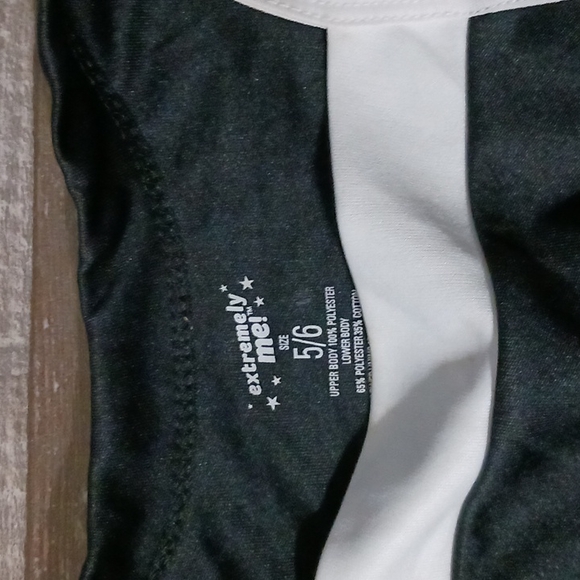 Girl's DRESS - Picture 4 of 6